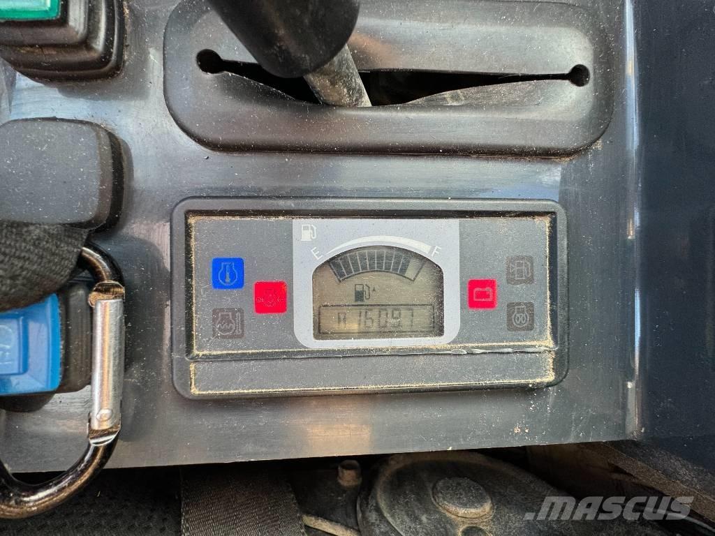 Hitachi ZX 26 U-6 Mini kotrók < 7t