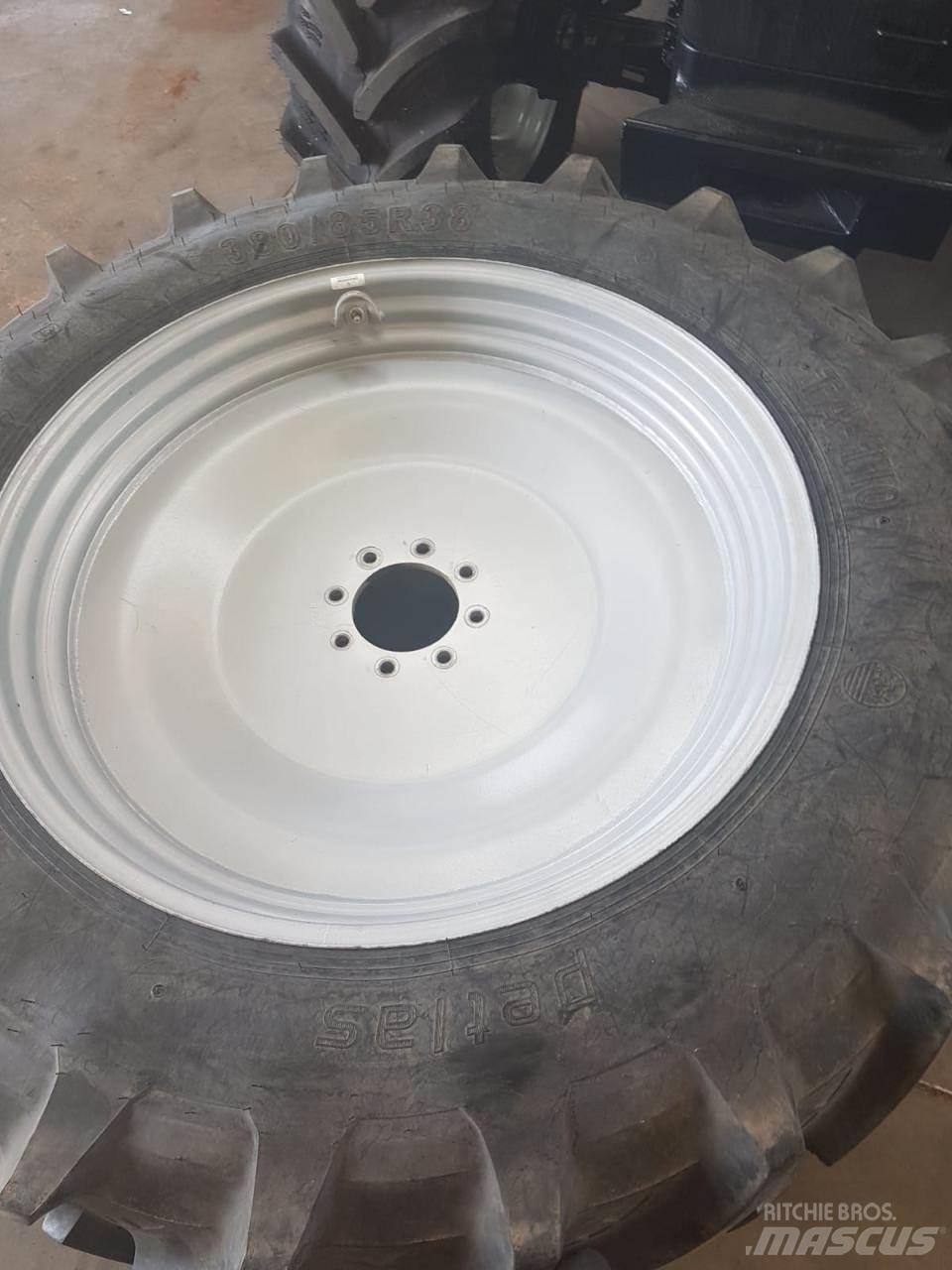 Petlas 380/85R38 Gumiabroncsok, kerekek és felnik