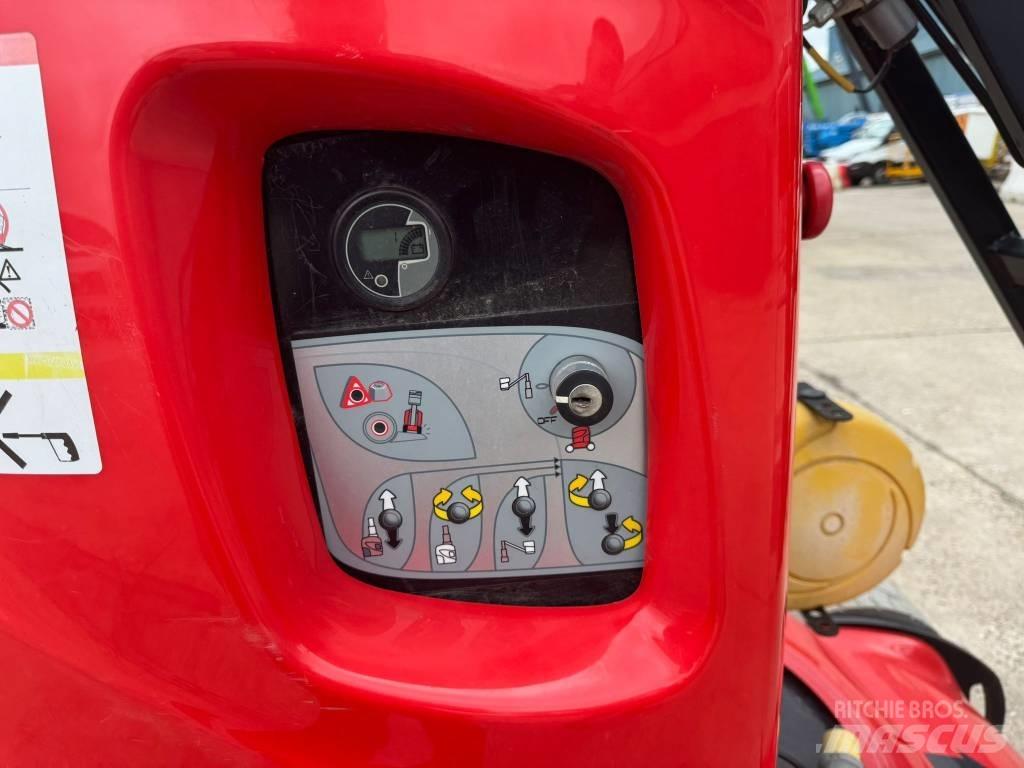 Manitou 100 VJR Személyemelők