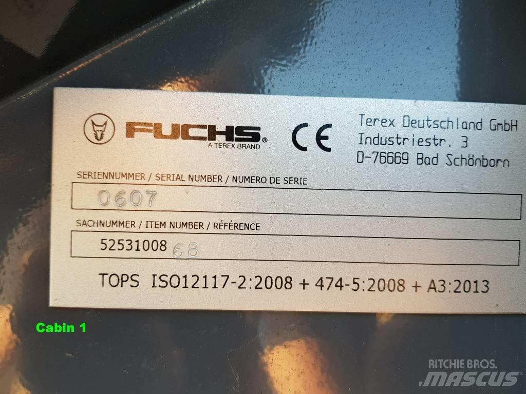 Fuchs F series Cabin Vezetőfülke és belső tartozékok