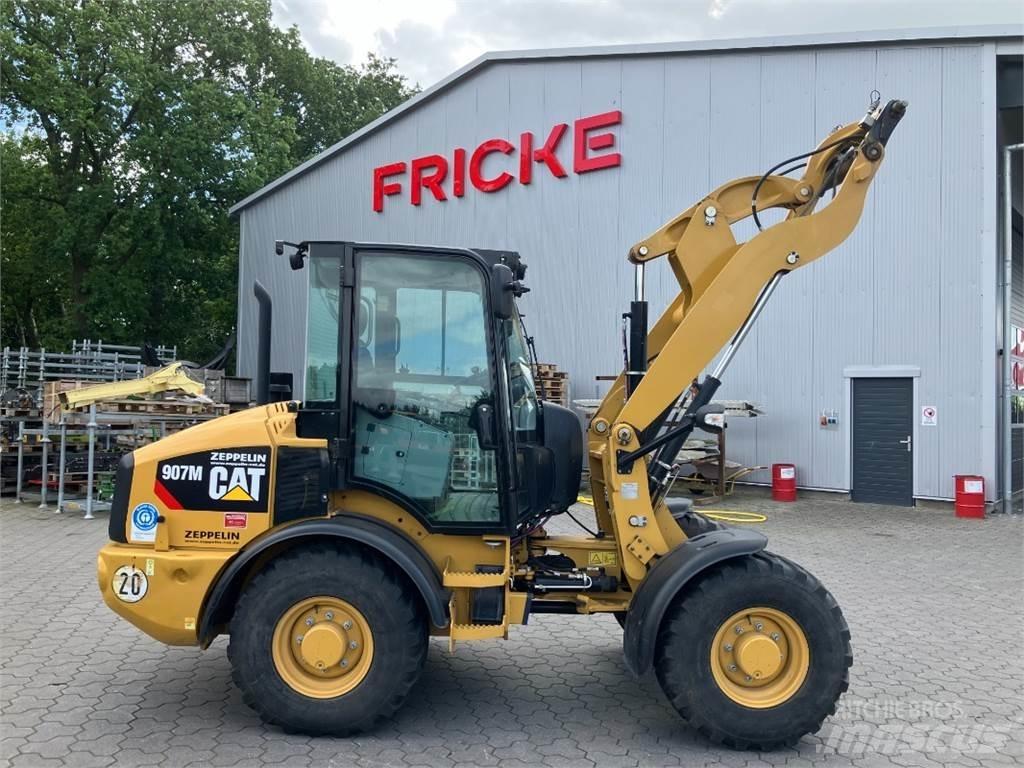CAT 907 Gumikerekes homlokrakodók