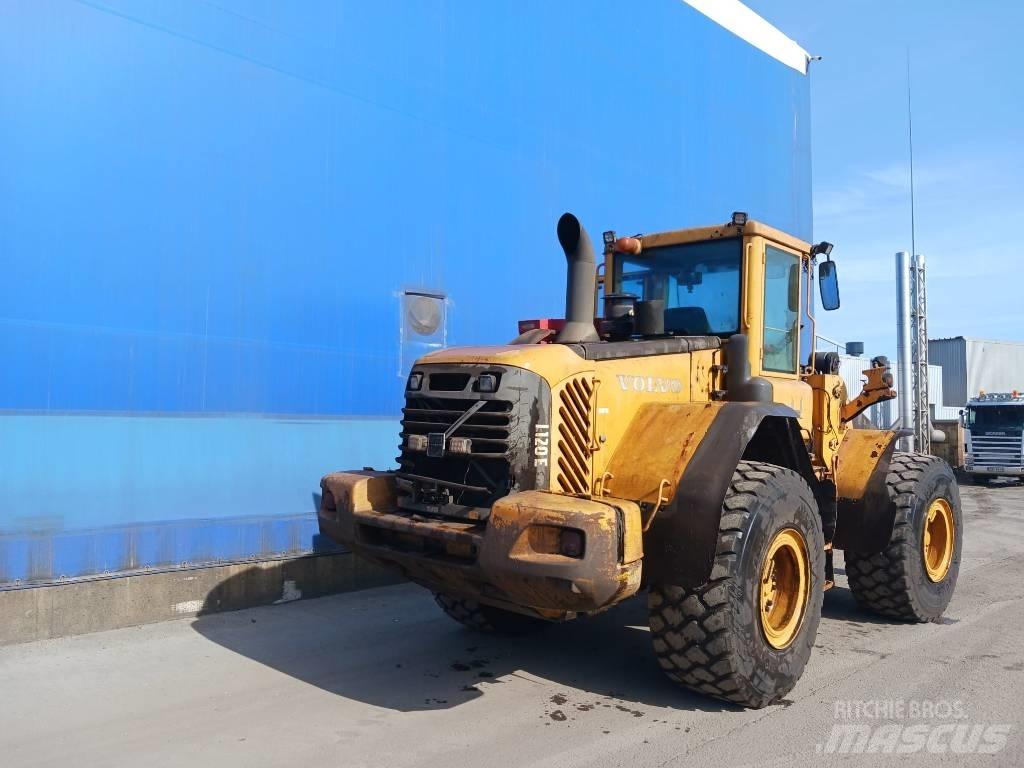 Volvo L 120 E Gumikerekes homlokrakodók