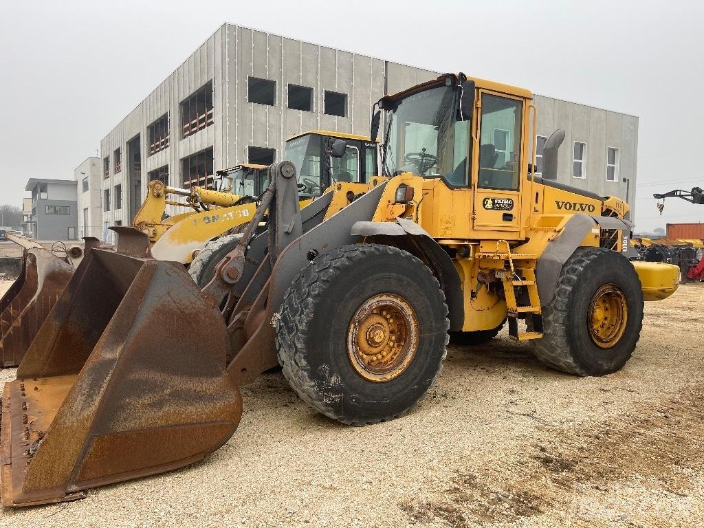 Volvo L 110 E Gumikerekes homlokrakodók
