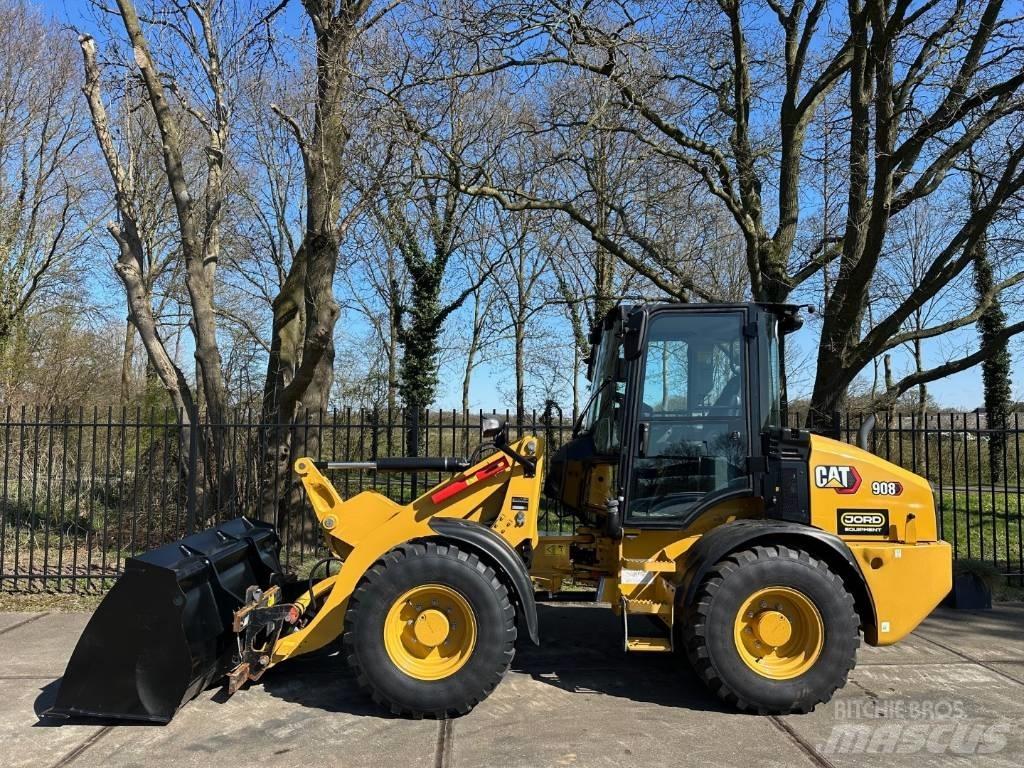 CAT 908 Gumikerekes homlokrakodók