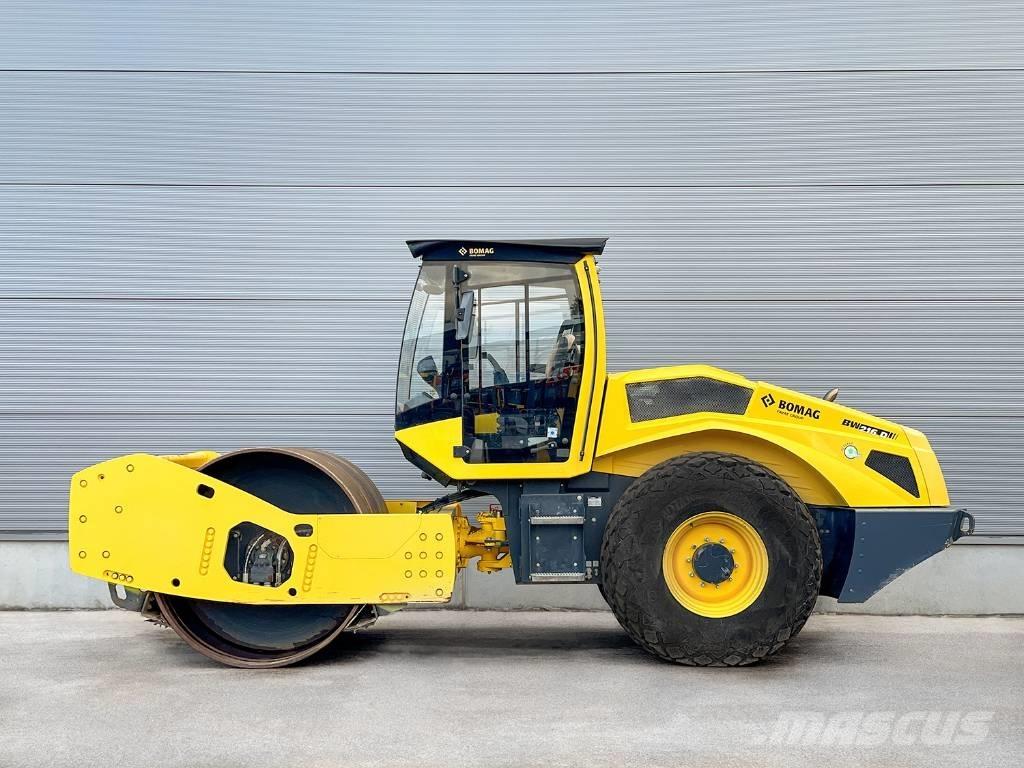 Bomag BW 216 D-5 Egydobos hengerek