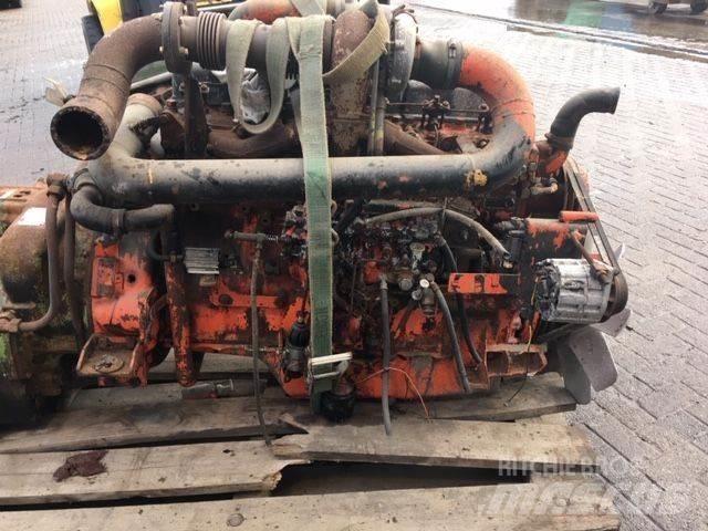 Scania DS8-40 Motorok