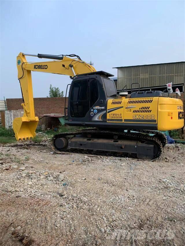 Kobelco SK 200 Lánctalpas kotrók