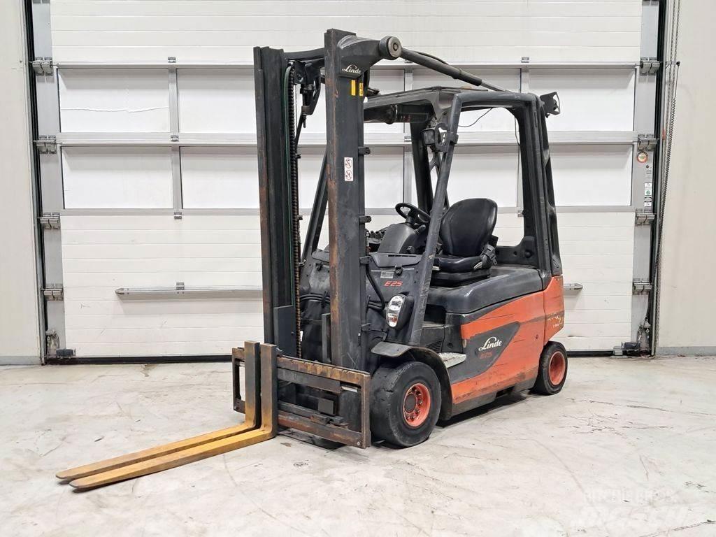 Linde E25-01 Elektromos targoncák