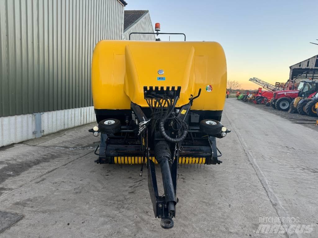 New Holland BB 9060 Szögletes bálázók