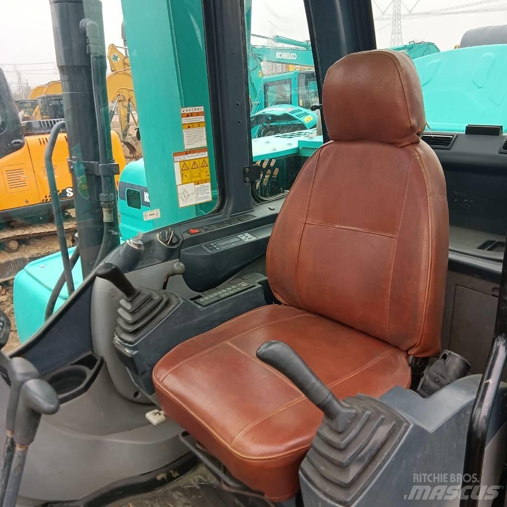 Kobelco SK75-8 Közepes (midi) kotrók 7 t - 12 t