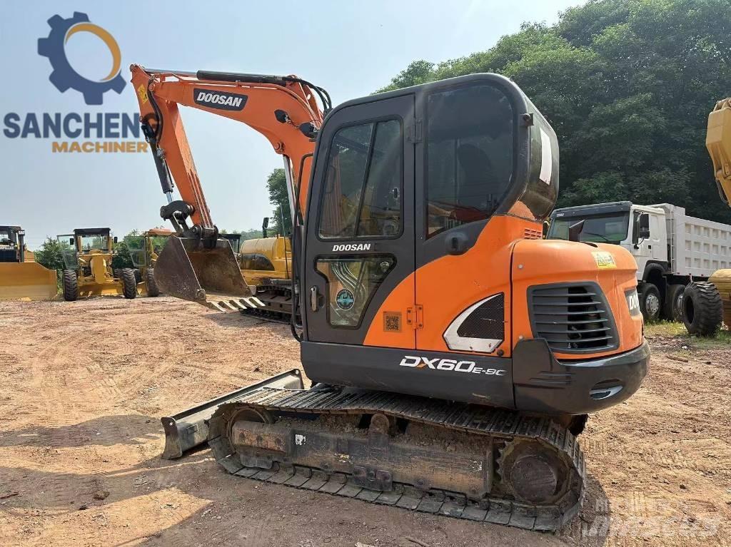 Doosan DX 60 Mini kotrók < 7t