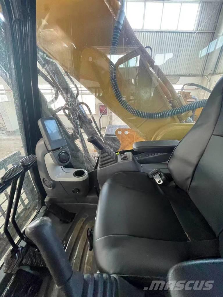 CAT 336D2 Lánctalpas kotrók