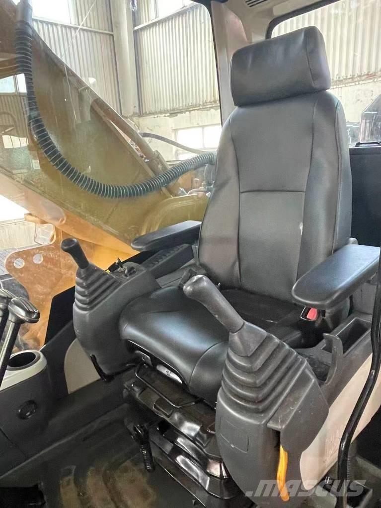 CAT 336D2 Lánctalpas kotrók