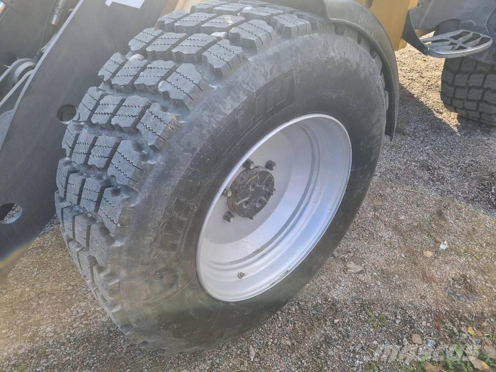 Volvo L25F Kompaktrakodók