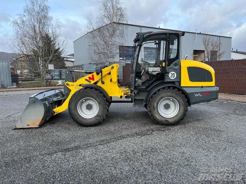 Wacker Neuson WL 44 Gumikerekes homlokrakodók