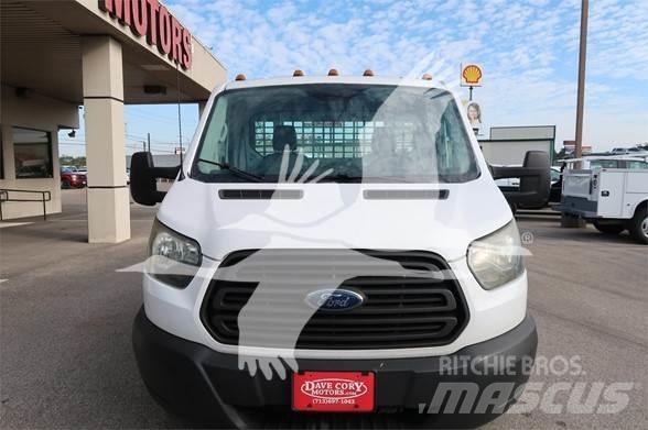 Ford TRANSIT Platós / Ponyvás teherautók