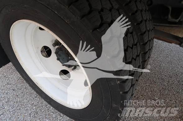Isuzu NPR HD Építőipar - Egyebek