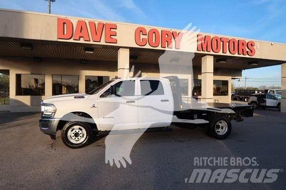 RAM 3500 HD Platós / Ponyvás teherautók