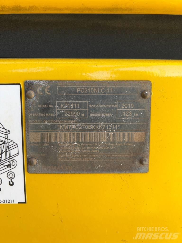 Komatsu PC210NLC-11 Lánctalpas kotrók
