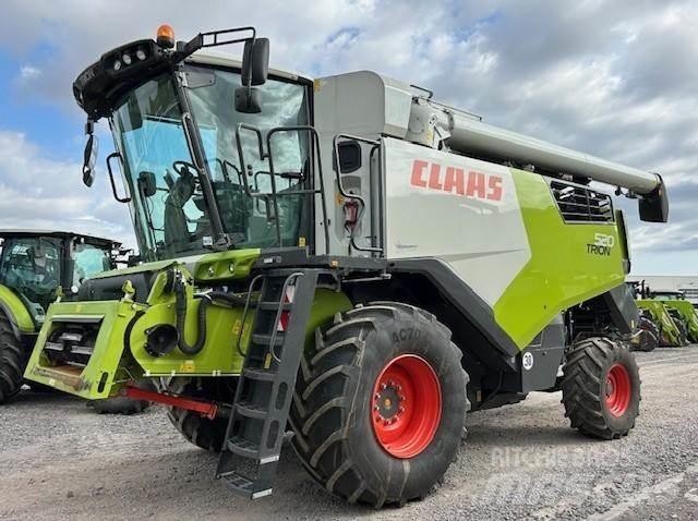 CLAAS TRION 520 Kombájnok