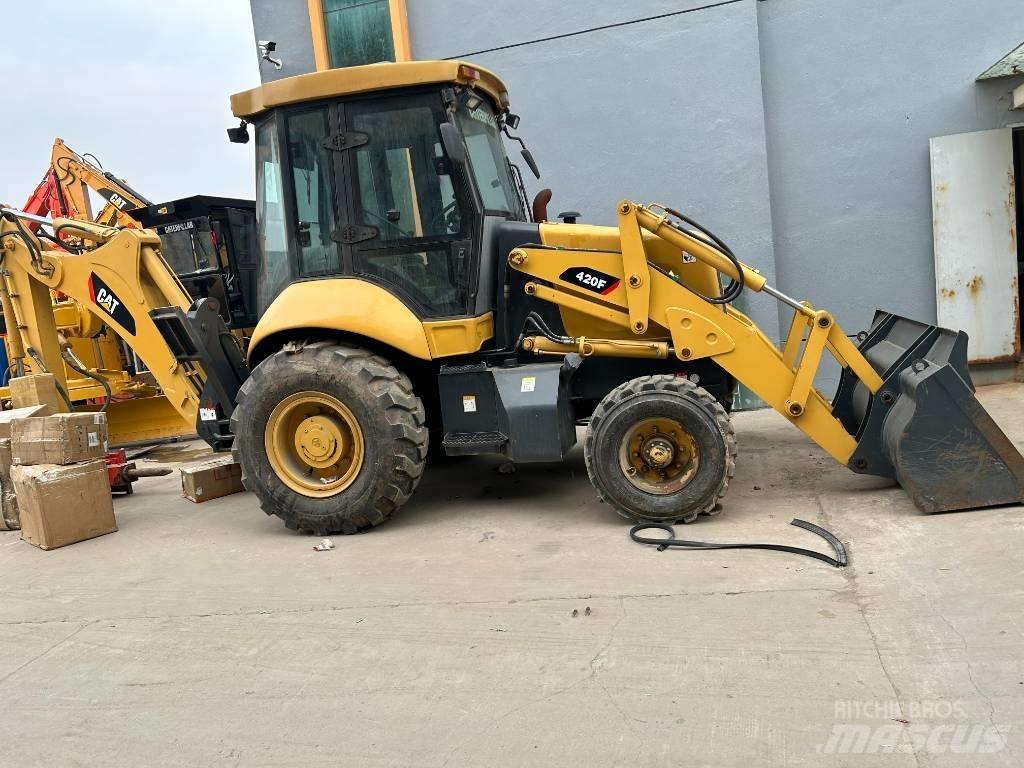 CAT 420 F Kotrórakodók