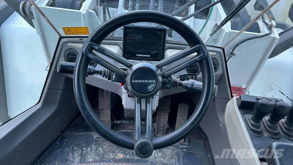 Hidromek HMK 640 WL gumikerekes dózer
