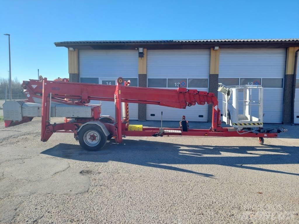 Ommelift 2500EBZ Pótkocsira szerelt emelők és állványok