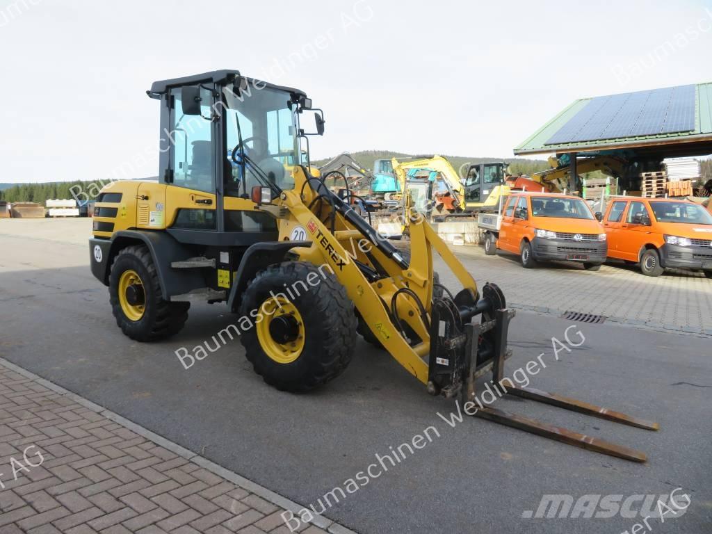 Terex TL 80 Gumikerekes homlokrakodók