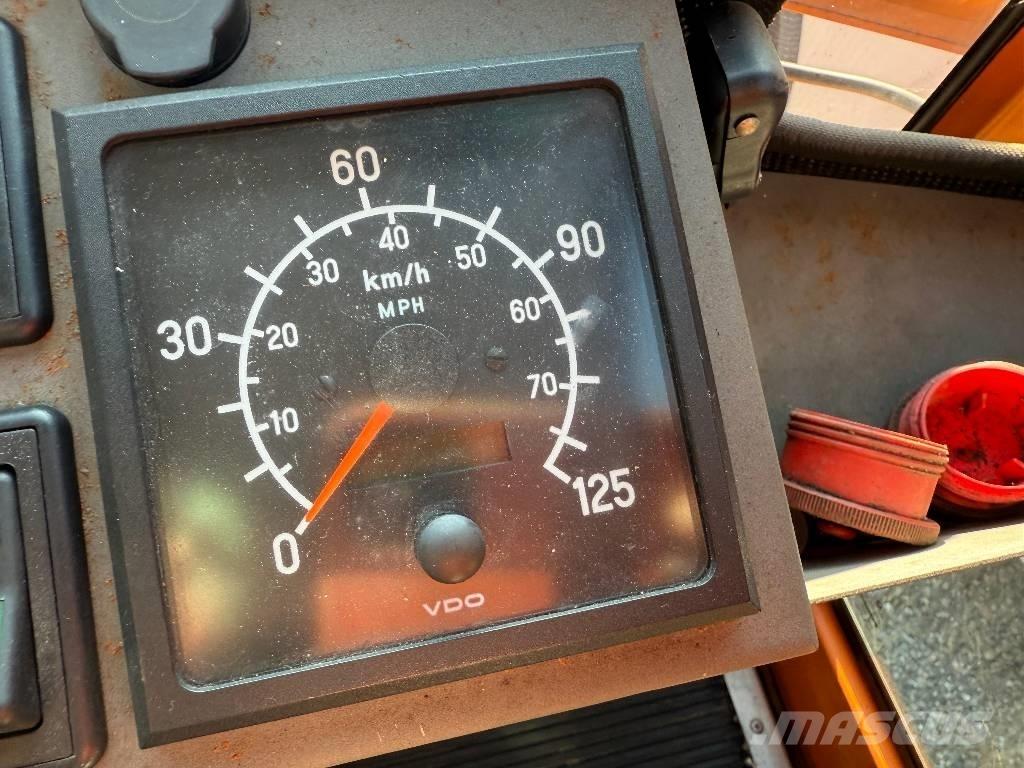 Hansa APZ 1003 Szerszámos kocsi