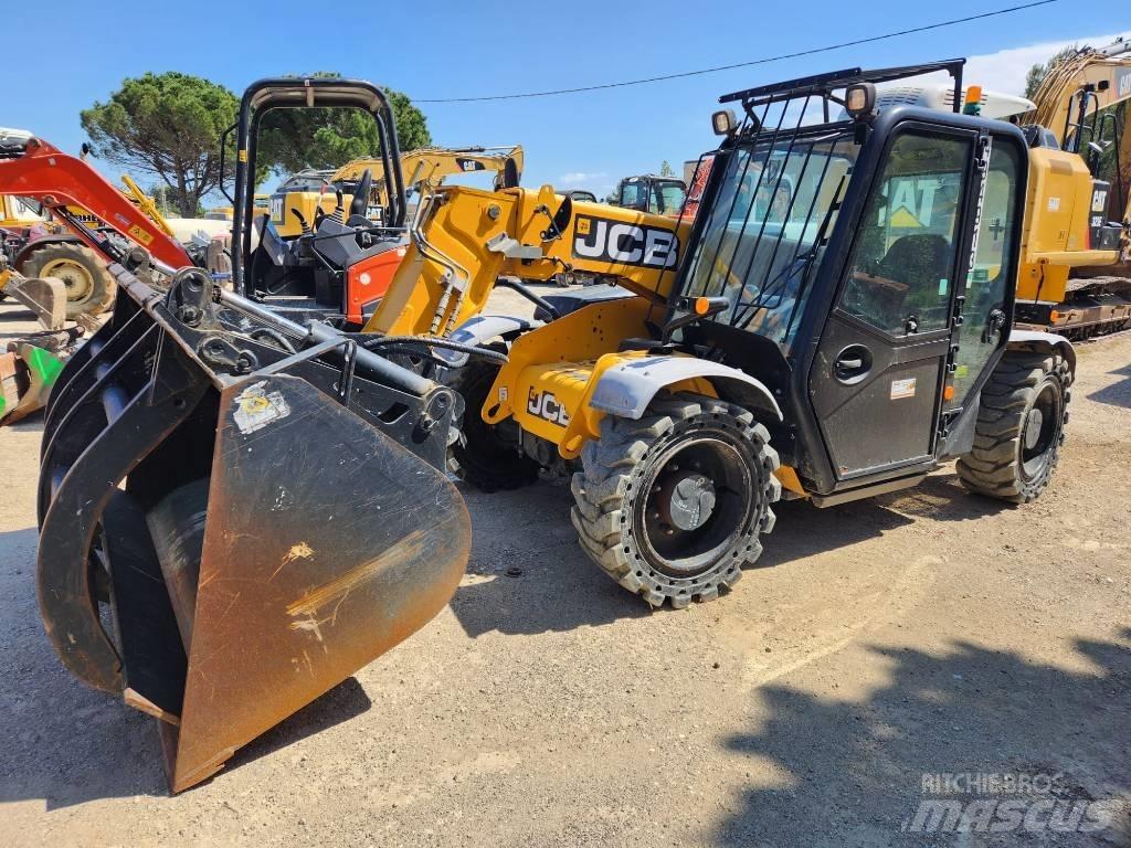 JCB 525-60 Teleszkópos rakodók