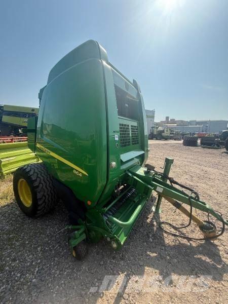 John Deere 864 Körbálázók