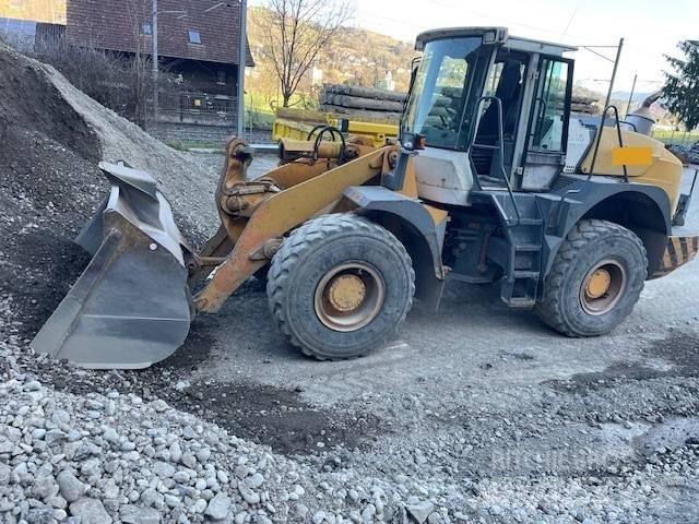 Liebherr L 544 Gumikerekes homlokrakodók