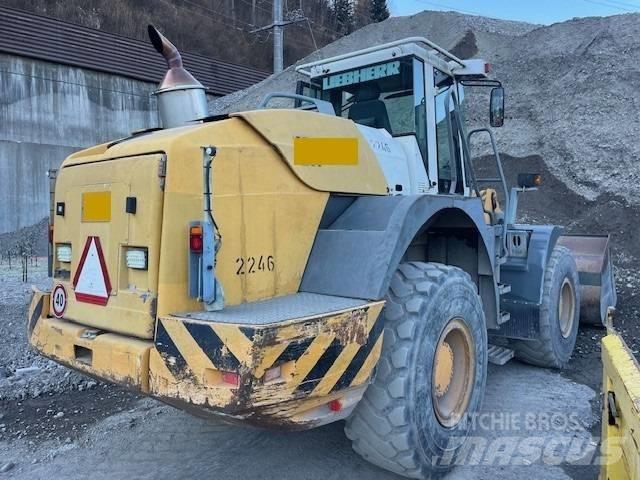 Liebherr L 544 Gumikerekes homlokrakodók