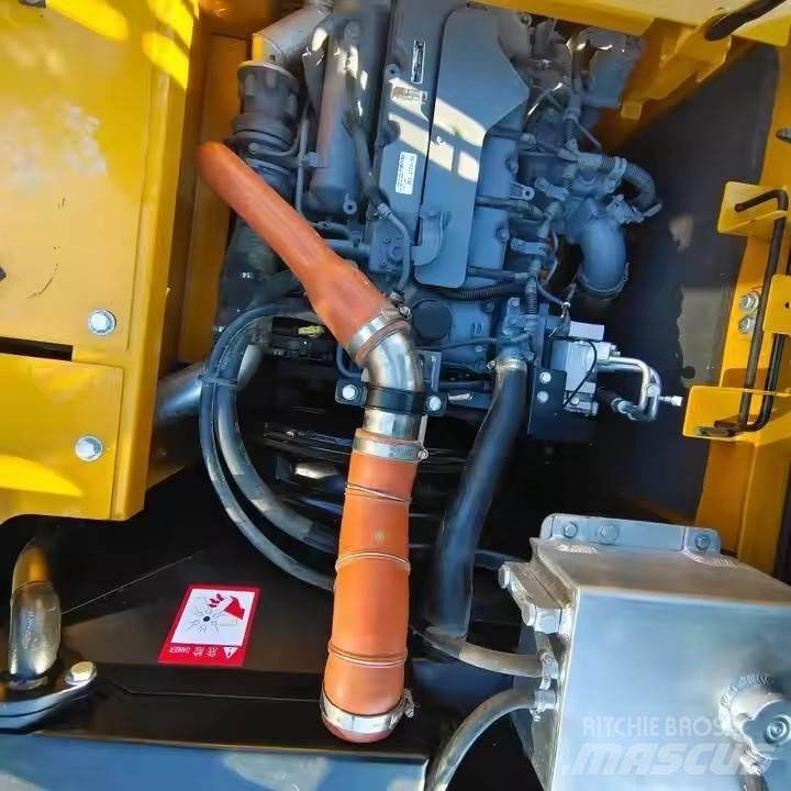Sany SY125c Lánctalpas kotrók