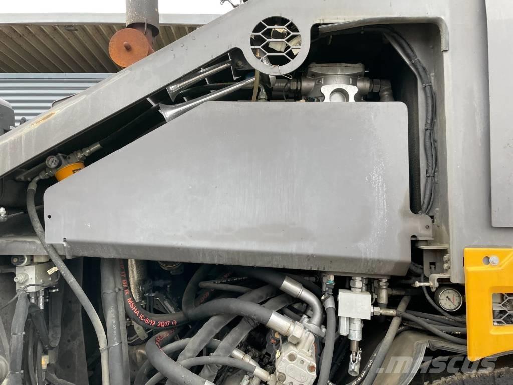 Volvo P6870 ABG Aszfalt terítõ gépek