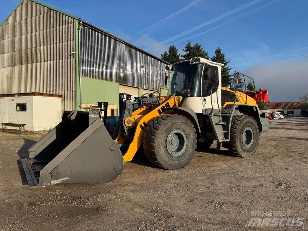 Liebherr L 550 Gumikerekes homlokrakodók