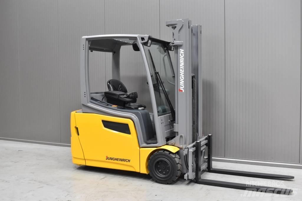 Jungheinrich EFG 220 Elektromos targoncák