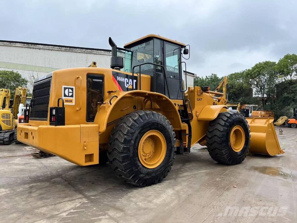 CAT 966 H Gumikerekes homlokrakodók
