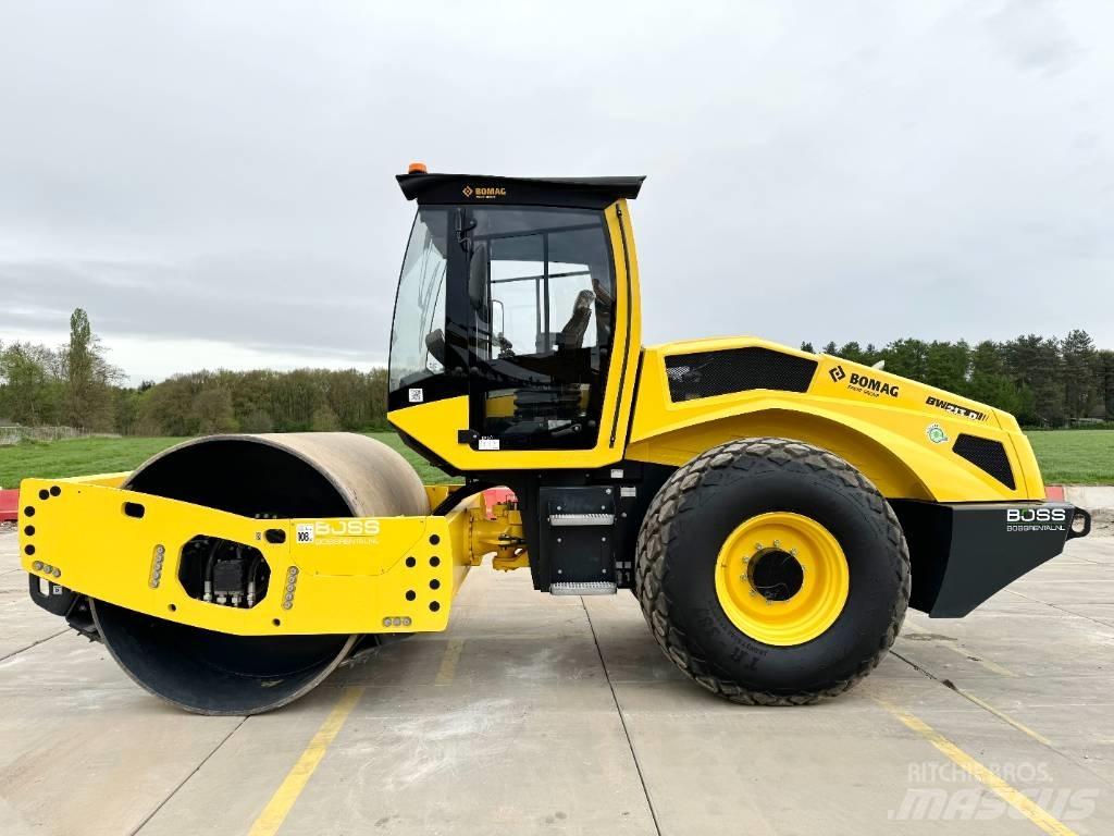 Bomag BW213D-5 Egydobos hengerek