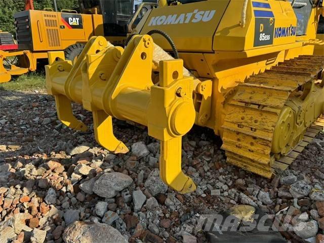 Komatsu D 85 EX lánctalpas dózerek