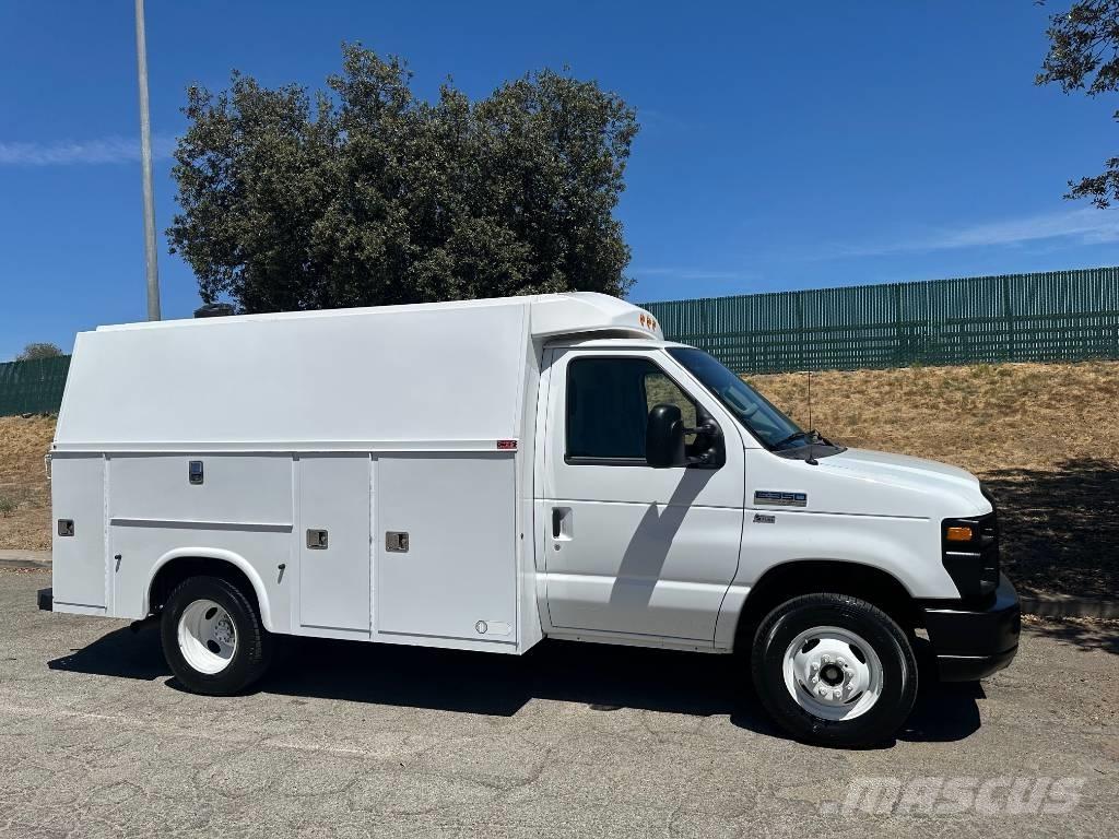Ford Econoline E-350 Kis teherszállító/Platós kocsi
