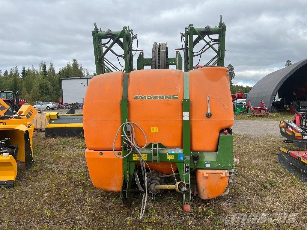 Amazone UF 1501 Vontatott trágyaszórók