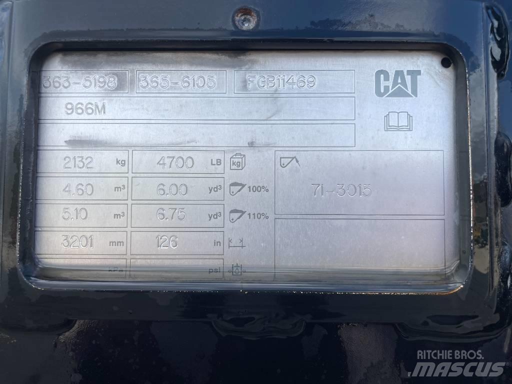 CAT 966M Gumikerekes homlokrakodók