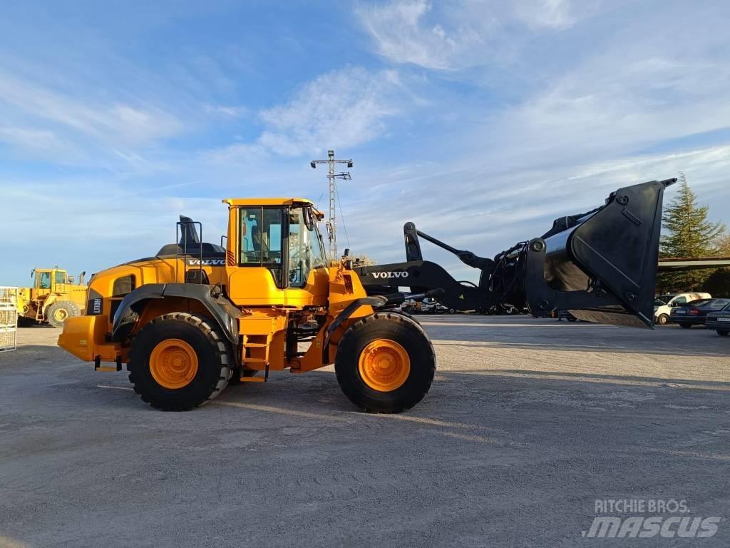 Volvo L 110 H Gumikerekes homlokrakodók