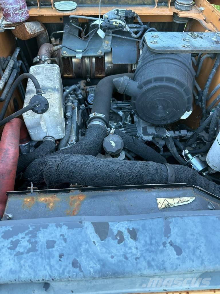 CASE SR 250 Kompaktrakodók