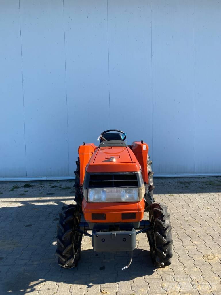 Kubota GL21 Kompakt traktorok