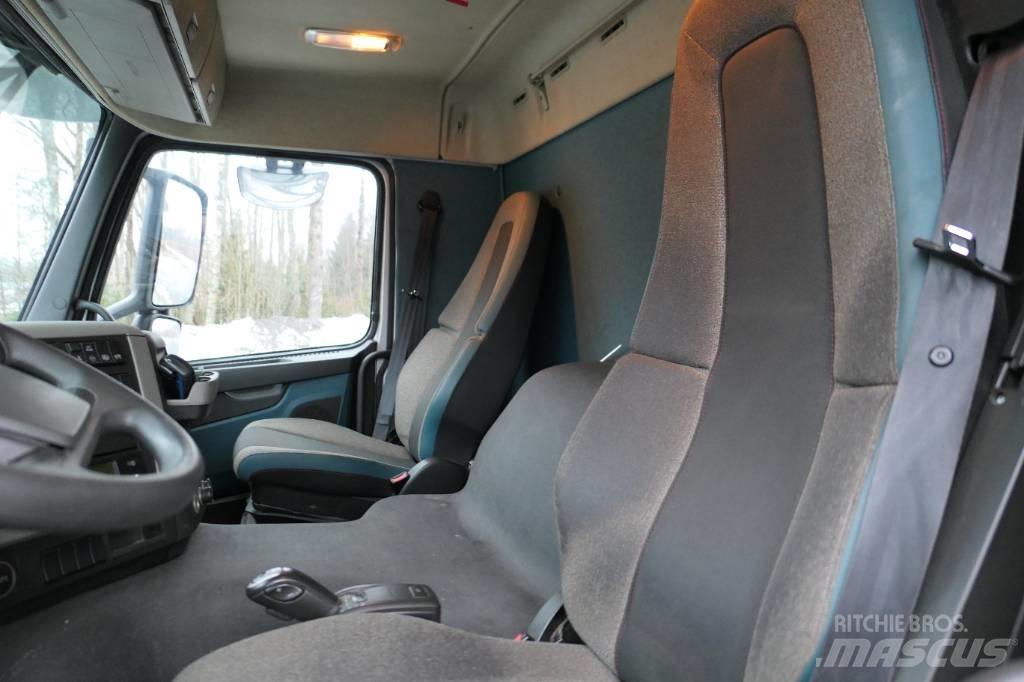 Volvo FM330 4x2 Hűtős
