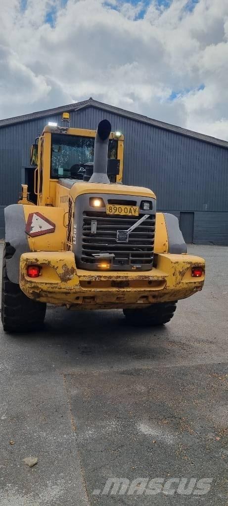 Volvo L 120 E Gumikerekes homlokrakodók