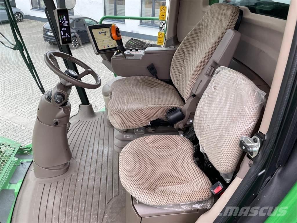 John Deere T560I Kombájnok