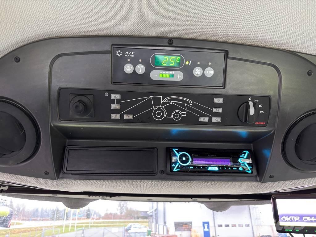 CLAAS Jaguar 930 Önjáró szecskázók